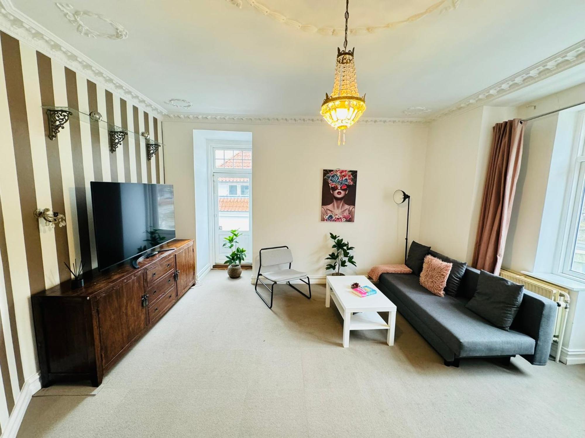 Aday - Villa Firenze - 2 Bedrooms Bright Apartment オールボー エクステリア 写真